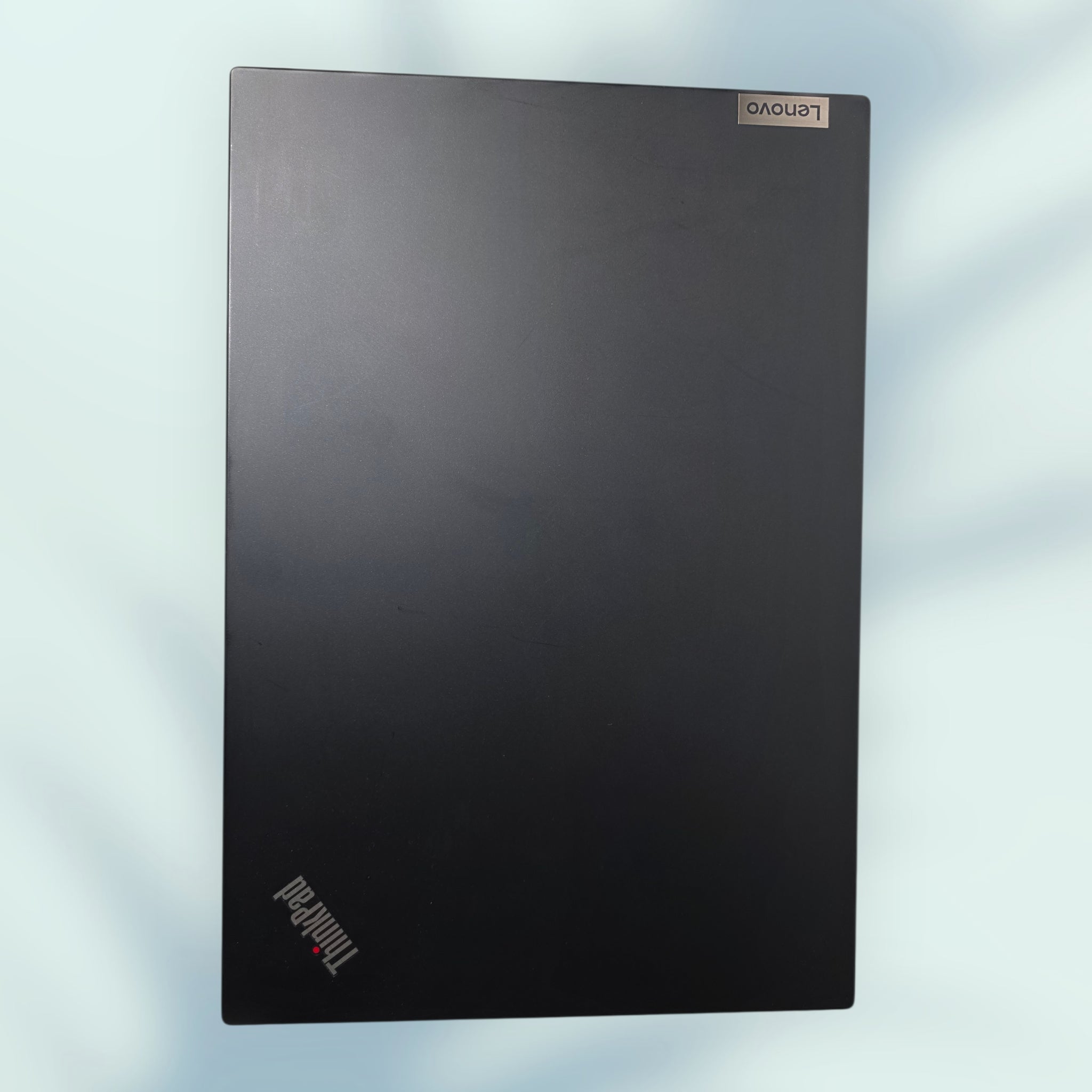 Lenovo ThinkPad 15,6" – i5, 16GB, 256GB SSD – Kestävä yrityskannettava (Win 11 Pro)