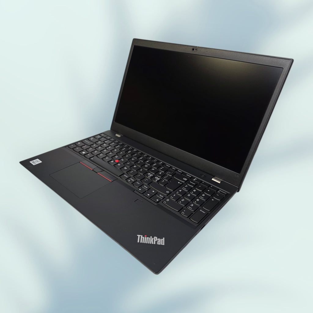 Lenovo ThinkPad 15,6" – i5, 16GB, 256GB SSD – Kestävä yrityskannettava (Win 11 Pro)