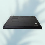 Lenovo ThinkPad 15,6" – i5, 16GB, 256GB SSD – Kestävä yrityskannettava (Win 11 Pro)