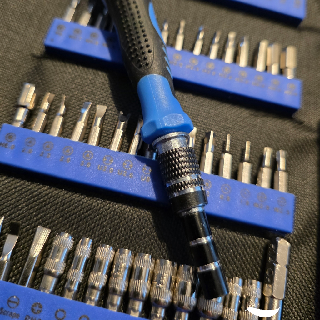 Rohju Ultimate 142-osainen PC- ja Elektroniikkahuoltosarja