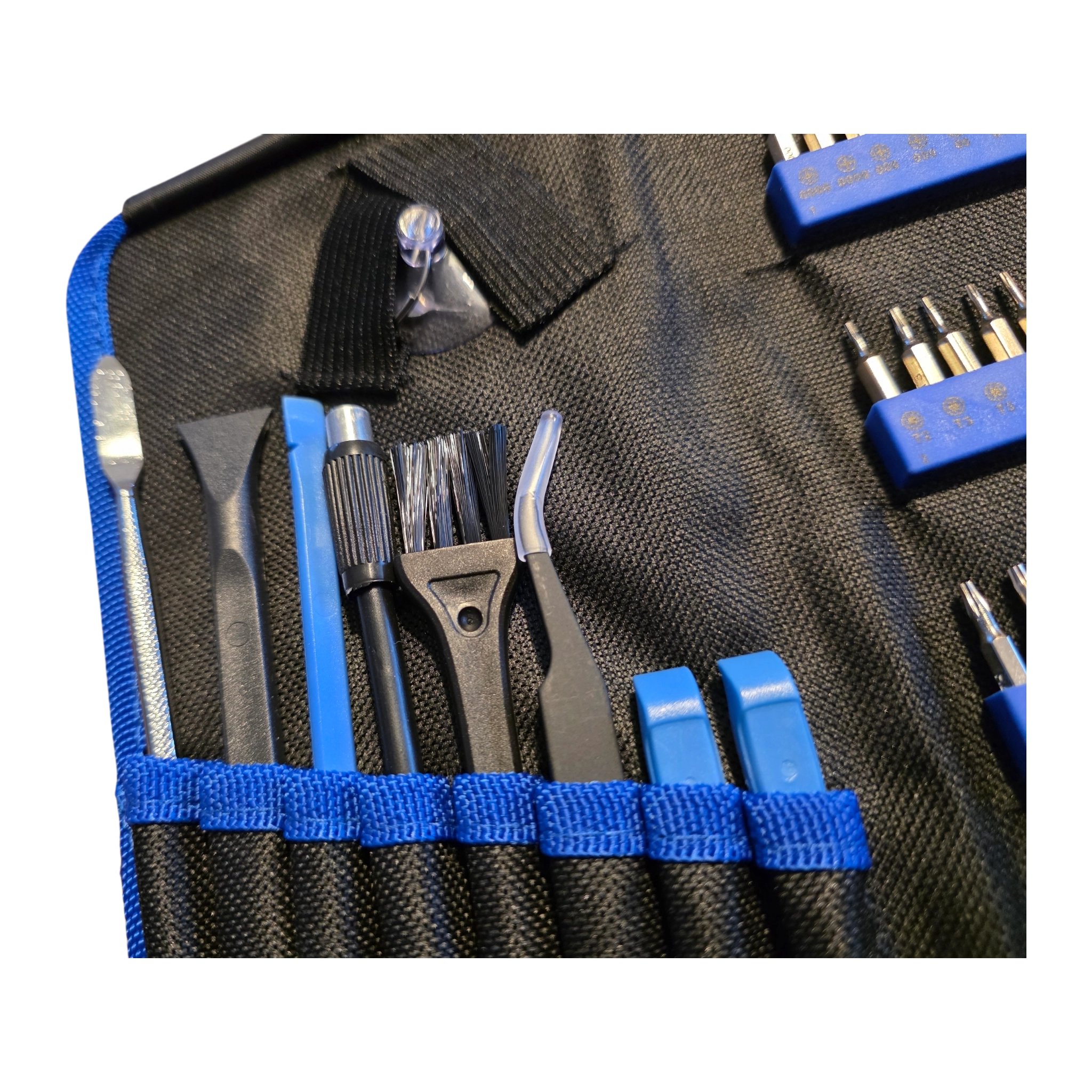 Rohju Ultimate 142-osainen PC- ja Elektroniikkahuoltosarja